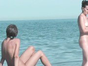 3 nudistas voyeur video one